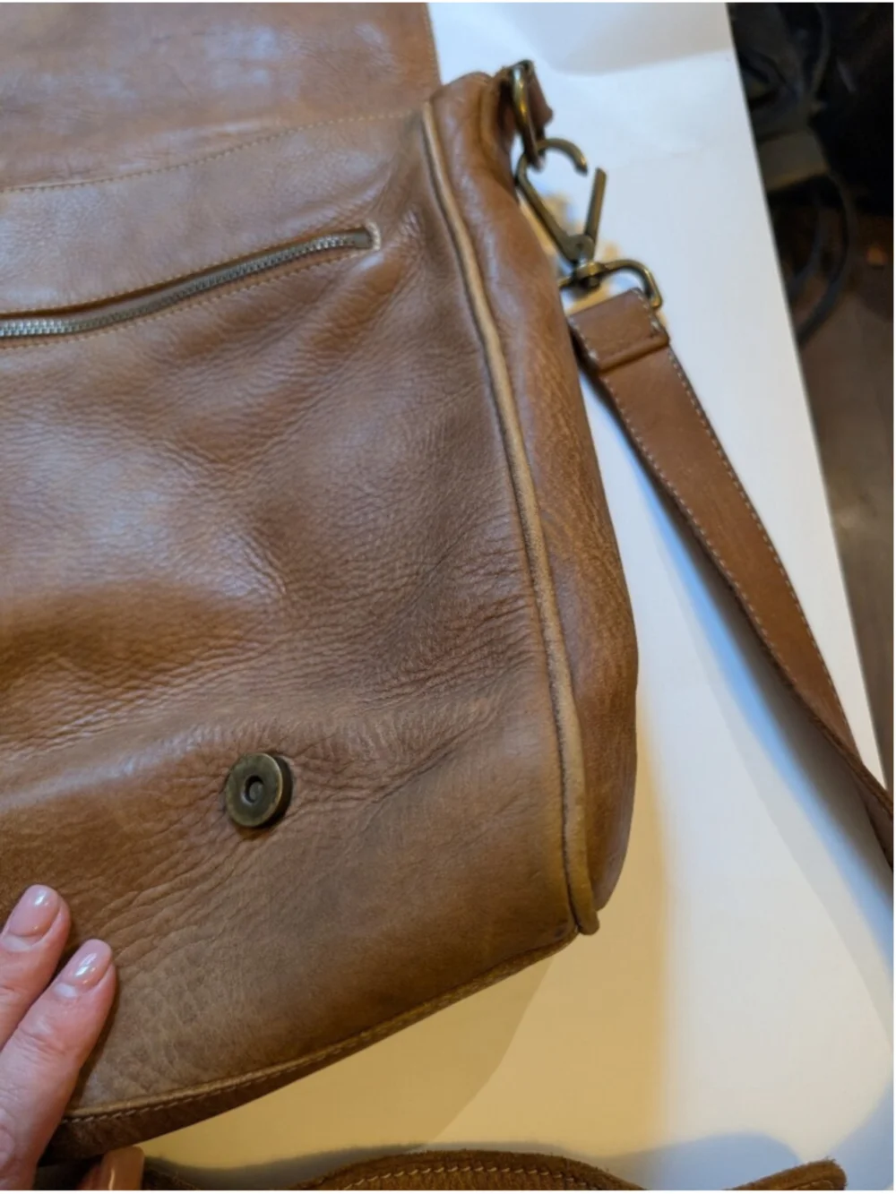 Roots Vintage Made In Canada Leather Laptop Messenger Tribe Bag Satchel Brown Ii